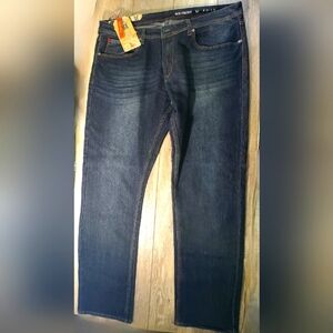 MBX Men's Distressed Dark wash Stretch Blue Jeans Size 38x32